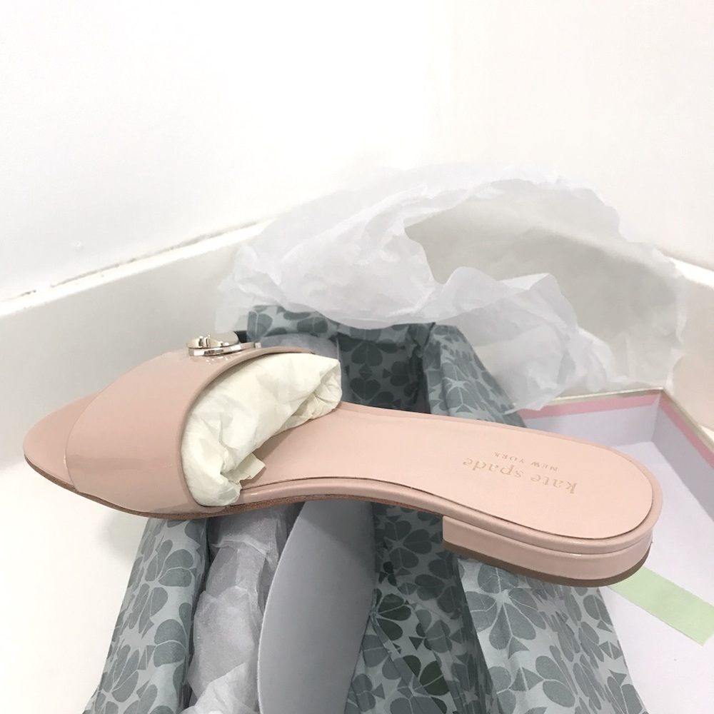 Kate Spade Ferry - Picture 2 of 7